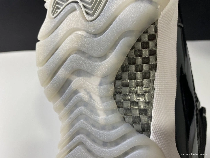 “25th  Jordan CT8012-011  Air Anniversary” 11 0210